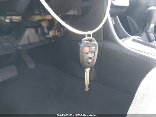 Toyota COROLLA LE 2016 5YFBURHE1GP479174 Image 11