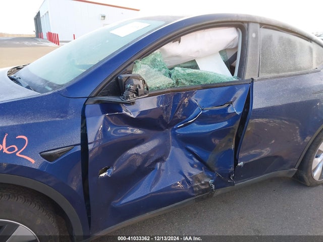 2023 TESLA MODEL Y 7SAYGDEE1PF708511 Photo 5