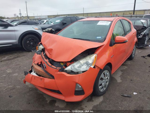 JTDKDTB36E1065989 Toyota Prius C Two