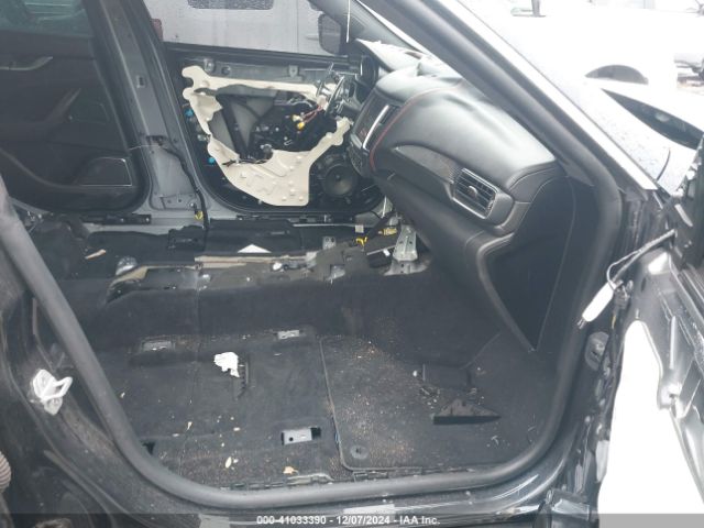 ZN661XUL8HX250673 Maserati Levante