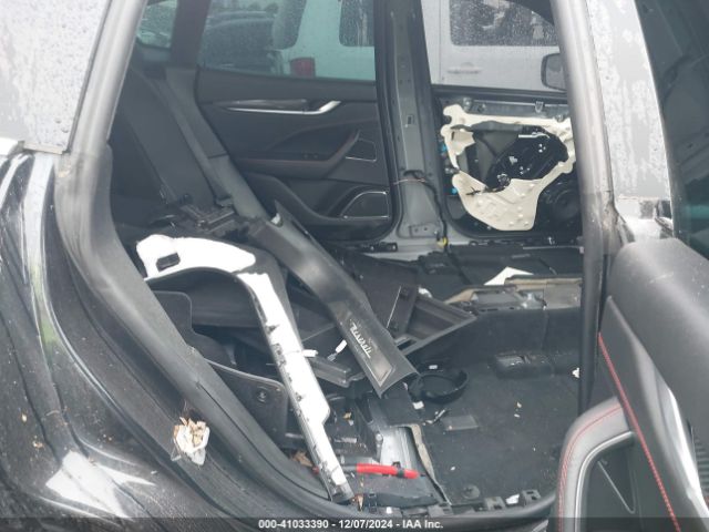 ZN661XUL8HX250673 Maserati Levante