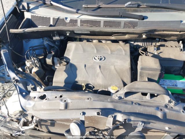 5TDYK3DC8FS657962 Toyota Sienna Xle/limited