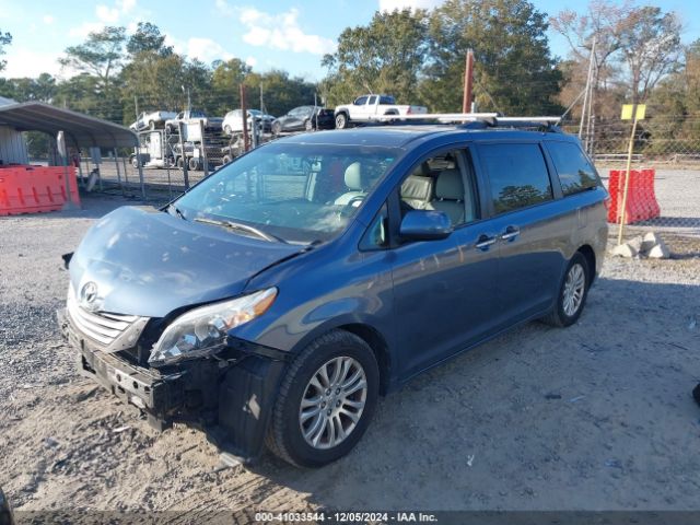 5TDYK3DC8FS657962 Toyota Sienna Xle/limited