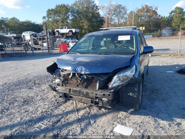5TDYK3DC8FS657962 Toyota Sienna Xle/limited