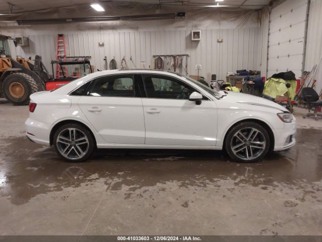 WAUAUGFF8K1015742 Audi A3 40 Premium/40 Titanium Premium