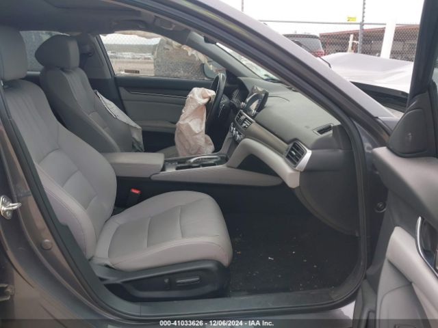 1HGCV2F9XJA040776 Honda Accord Touring 2.0t