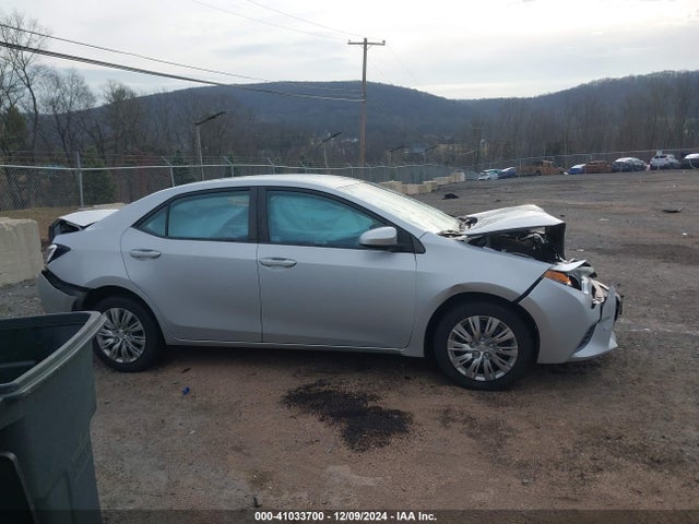 Toyota COROLLA LE 2015 5YFBURHE3FP314547 Image 13