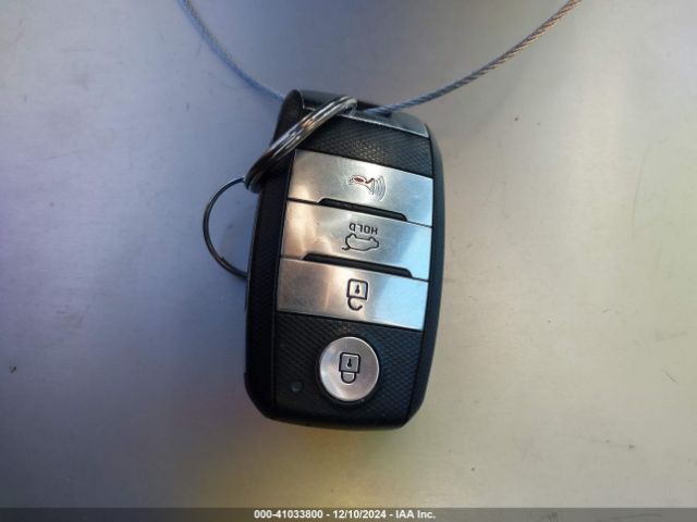 KNDCB3LC0J5207491 KIA NIRO LX
