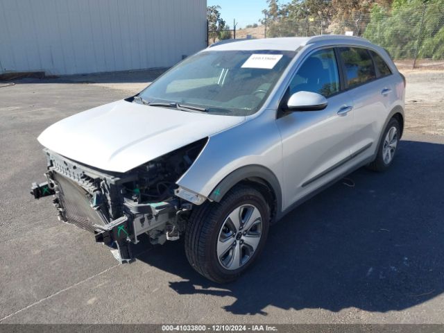 KNDCB3LC0J5207491 KIA NIRO LX