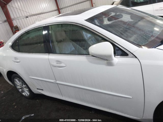 JTHBW1GG9F2091846 Lexus ES 300H