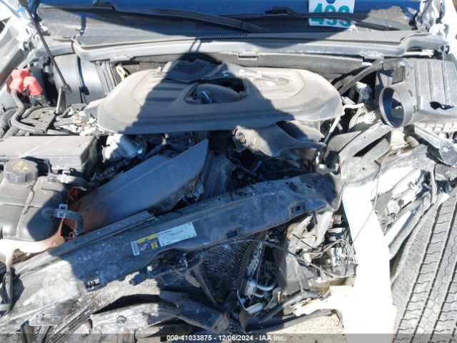 1C4RJFAG3JC166337 Jeep Grand Cherokee Laredo E 4x4