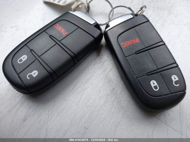 1C4RJFAG3JC166337 Jeep Grand Cherokee Laredo E 4x4