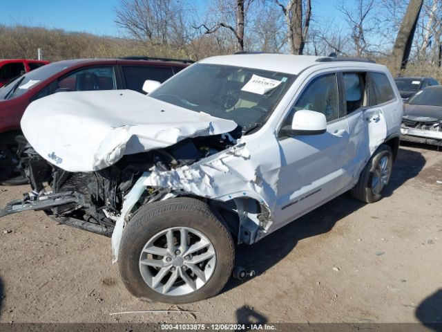 1C4RJFAG3JC166337 Jeep Grand Cherokee Laredo E 4x4