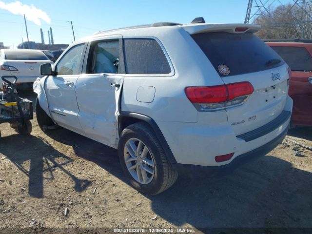1C4RJFAG3JC166337 Jeep Grand Cherokee Laredo E 4x4