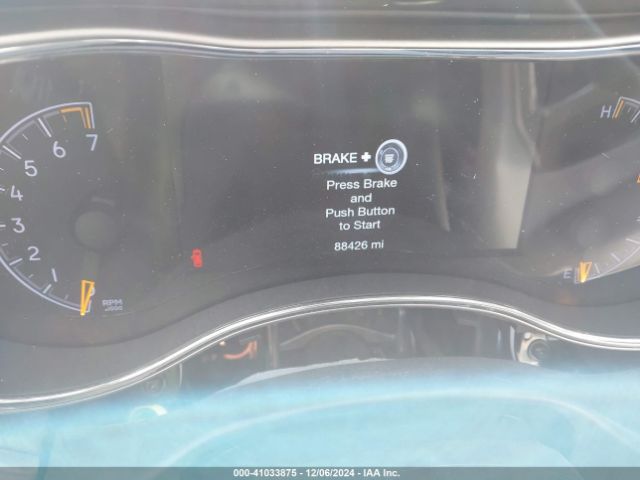 1C4RJFAG3JC166337 Jeep Grand Cherokee Laredo E 4x4