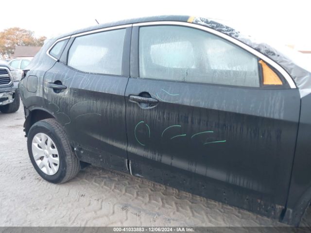 JN1BJ1CP7HW001842 Nissan Rogue Sport S