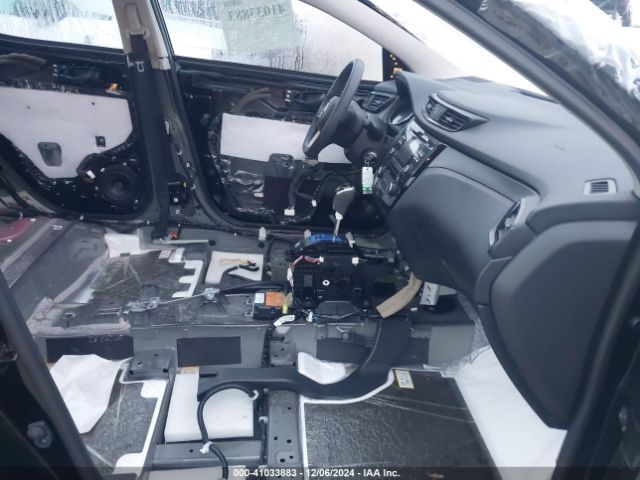 JN1BJ1CP7HW001842 Nissan Rogue Sport S