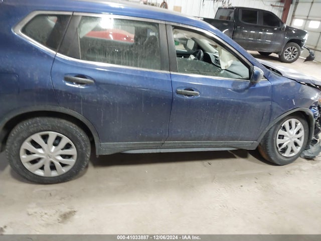 Nissan ROGUE S 2017 KNMAT2MT6HP550821 Image 13