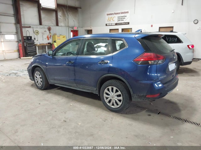 Nissan ROGUE S 2017 KNMAT2MT6HP550821 Image 3
