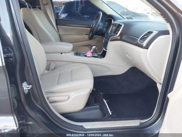 1C4RJFAG7HC921886 Jeep Grand Cherokee Laredo 4x4