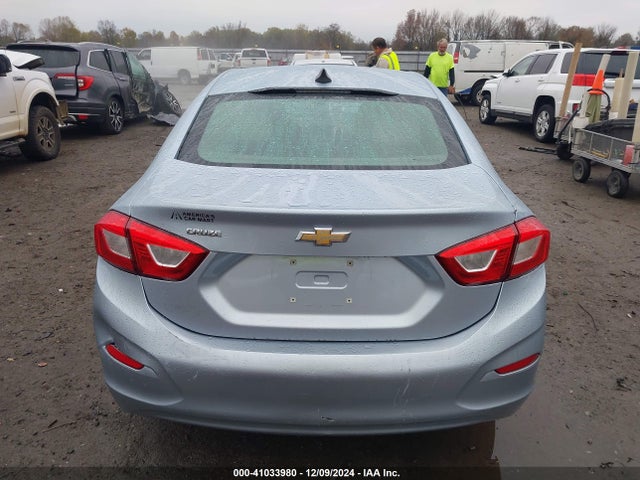 1G1BC5SMXJ7197516 Chevrolet Cruze Ls Auto