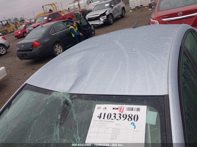 1G1BC5SMXJ7197516 Chevrolet Cruze Ls Auto