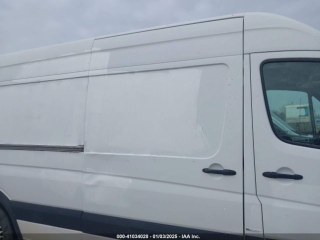 WD3PE8DE4E5896263 Mercedes-Benz Sprinter 2500 High Roof
