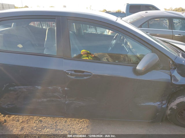 Toyota COROLLA L 2017 5YFBURHE8HP668048 Image 13
