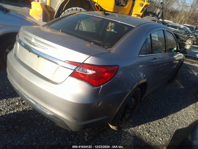 1C3CCBAB0EN124865 Chrysler 200 LX