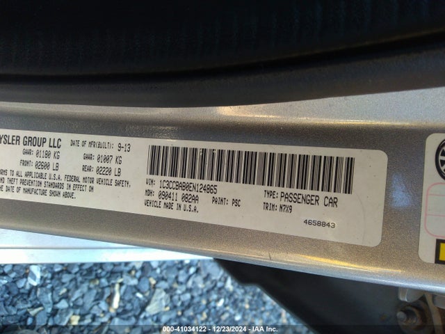 1C3CCBAB0EN124865 Chrysler 200 LX