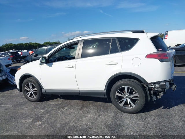 Toyota Rav4 Xle 2017 JTMWFREV4HJ717119 Image 15