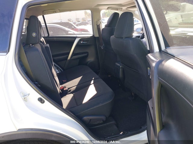 Toyota Rav4 Xle 2017 JTMWFREV4HJ717119 Image 8