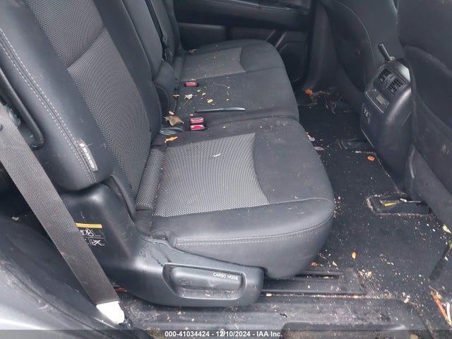 Nissan Pathfinder Sv 2019 5N1DR2MM7KC614895 Image 8