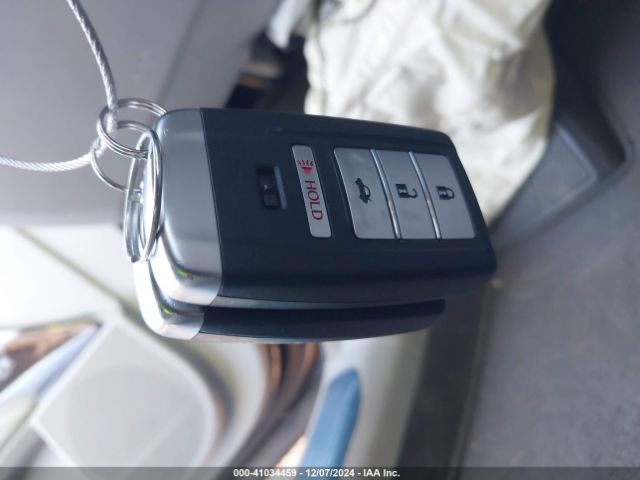 JH4KC1F53EC002788 Acura RLX