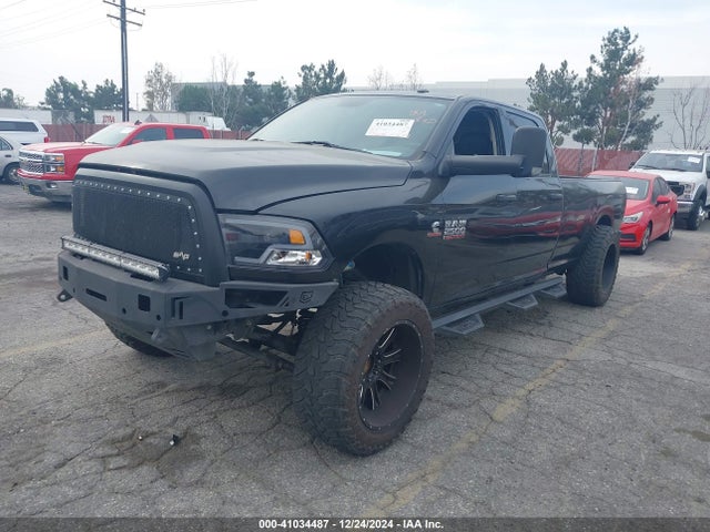 RAM 2500 Tradesman  4x2 8' Box 2017 3C6UR4HLXHG536675 Image 2