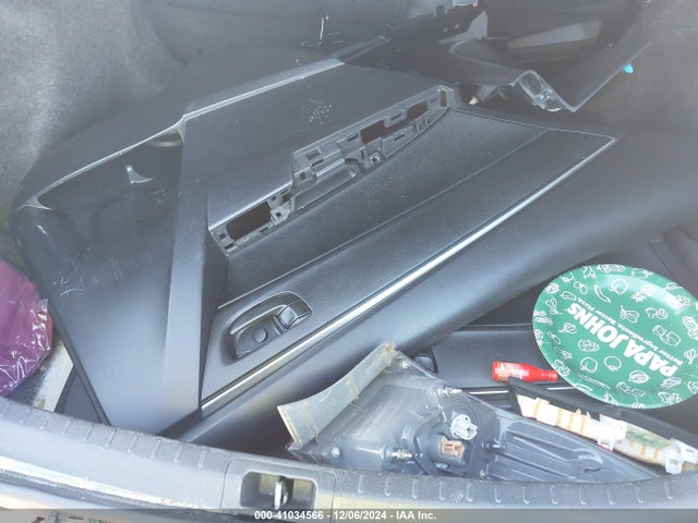 2T1BURHE8FC368152 Toyota COROLLA L