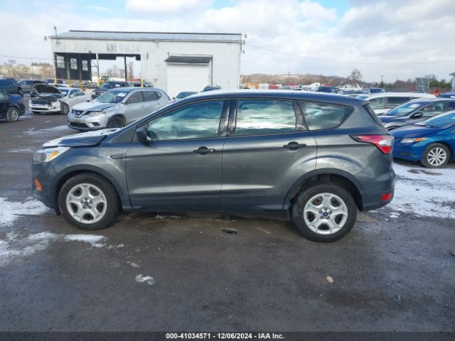 1FMCU0F70HUC01354 Ford ESCAPE S