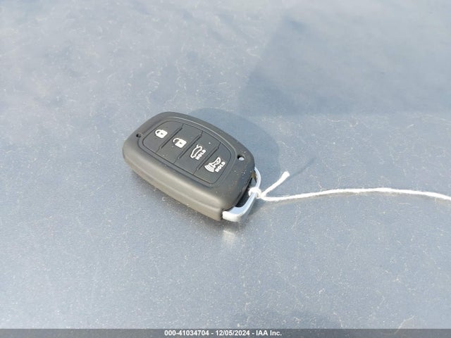 KMHD84LFXHU267387 Hyundai Elantra Limited