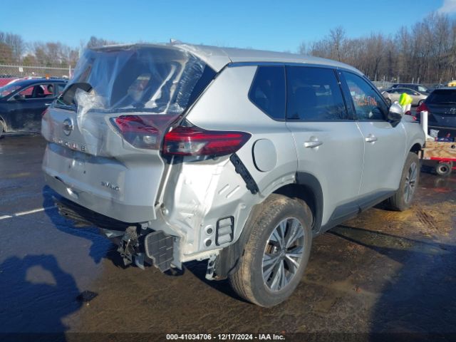 JN8AT3BB8MW226533 Nissan Rogue Sv Intelligent Awd