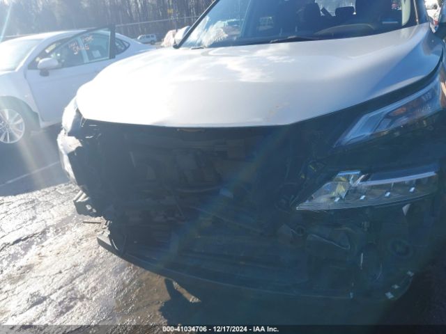 JN8AT3BB8MW226533 Nissan Rogue Sv Intelligent Awd