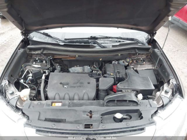 JA4AZ3A38GZ017519 Mitsubishi Outlander Se
