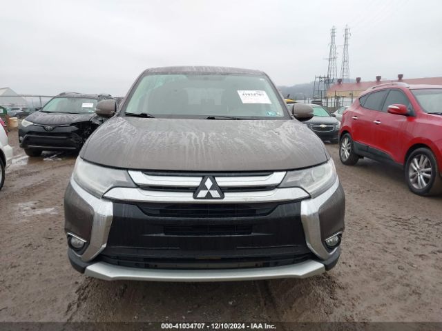 JA4AZ3A38GZ017519 Mitsubishi Outlander Se