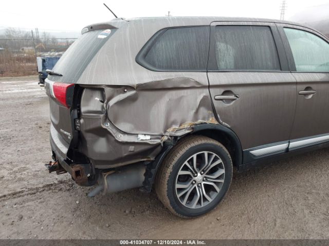 JA4AZ3A38GZ017519 Mitsubishi Outlander Se