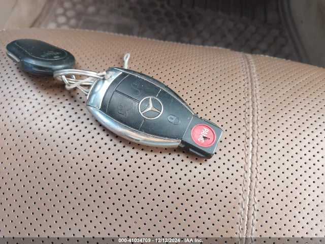 41034709 :رقم المزاد ، WDDNG86X48A191874 vin ، 2008 Mercedes-benz S 550 4matic مزاد بيع