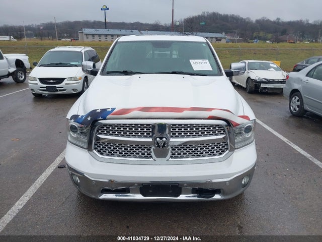 1C6RR7NT1JS146784 RAM 1500 Laramie  4x4 5'7 Box