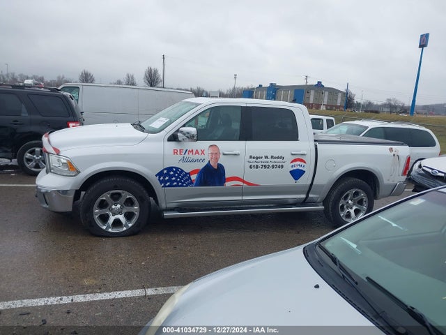 1C6RR7NT1JS146784 RAM 1500 Laramie  4x4 5'7 Box