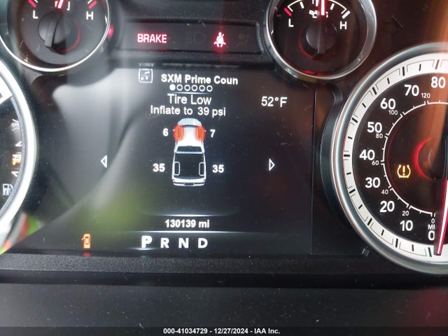 1C6RR7NT1JS146784 RAM 1500 Laramie  4x4 5'7 Box