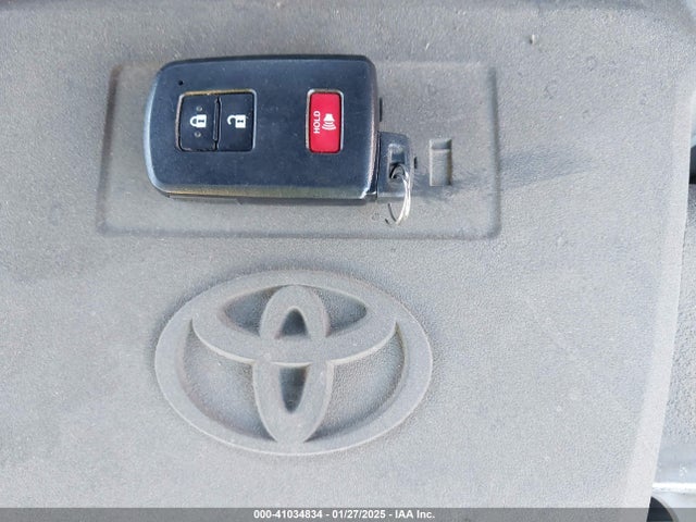 2T3WFREV7JW482237 Toyota Rav4 Adventure/xle