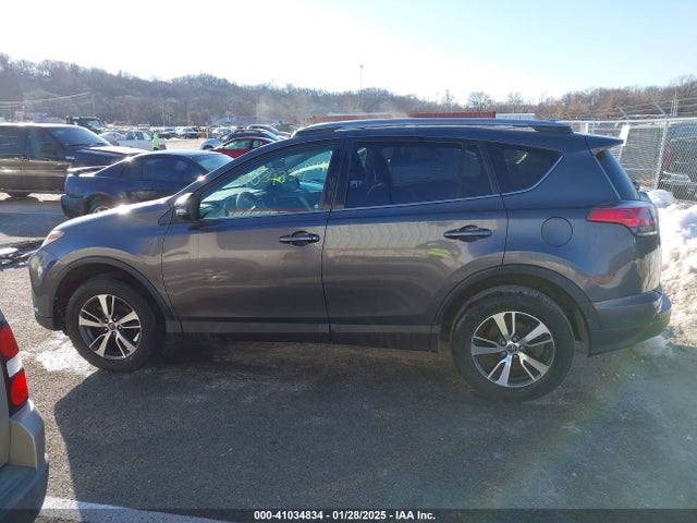 2T3WFREV7JW482237 Toyota Rav4 Adventure/xle