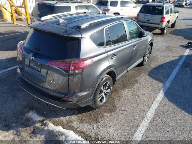 2T3WFREV7JW482237 Toyota Rav4 Adventure/xle